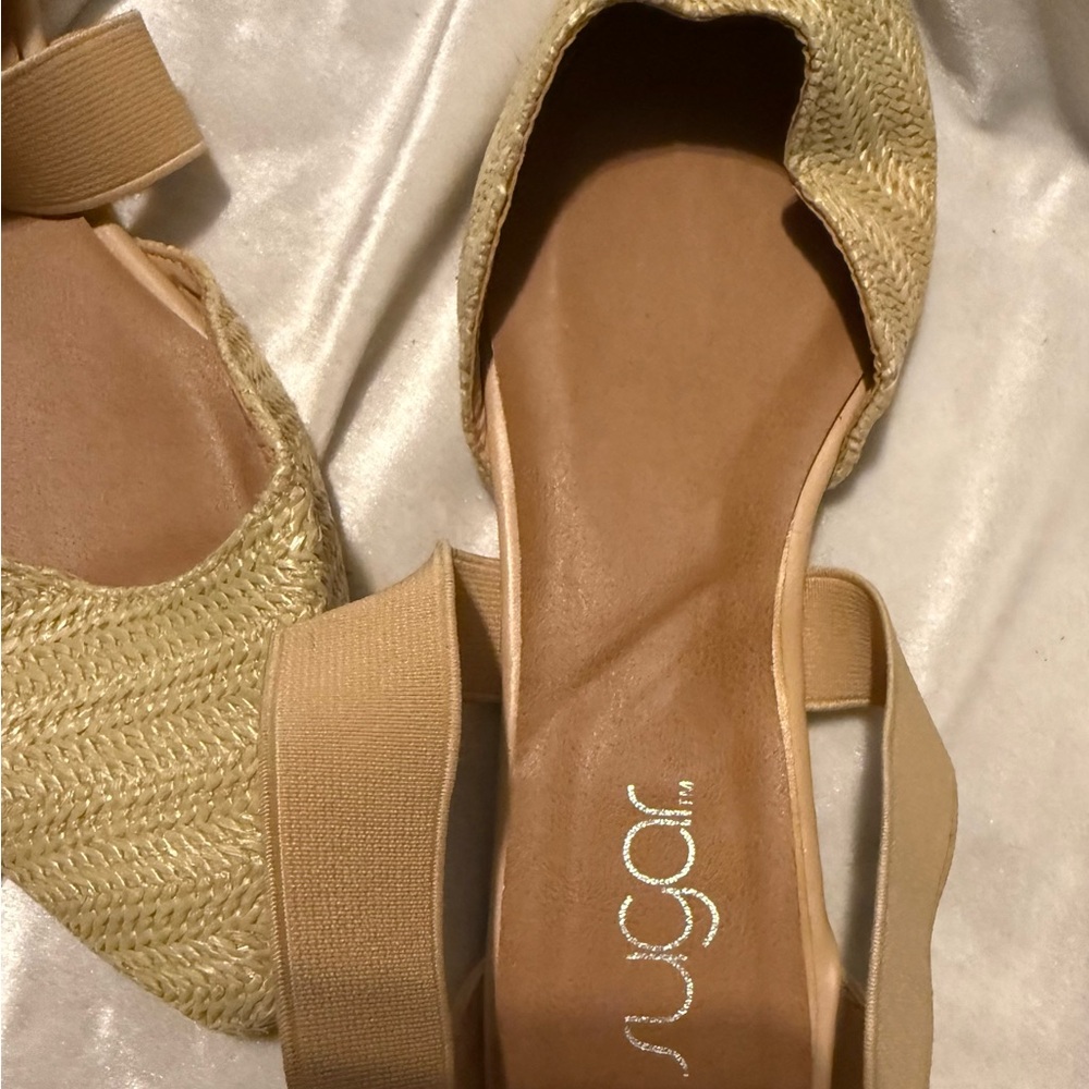 Tan strap flats - Picture 2 of 7